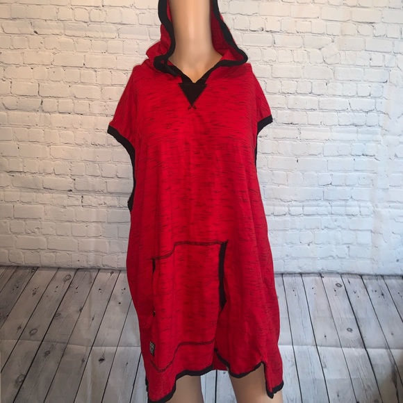 modern culture Tops - Modern Culture Red & Black Sleeveless Hoodie sz 4X